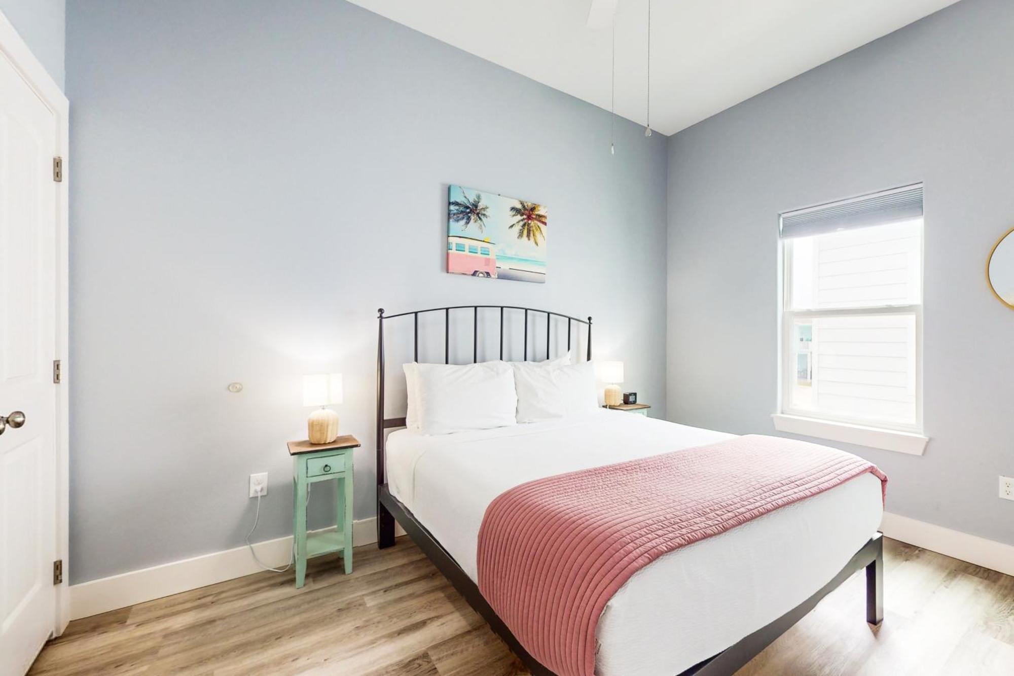 Hook Line And Sleeper * Rockport